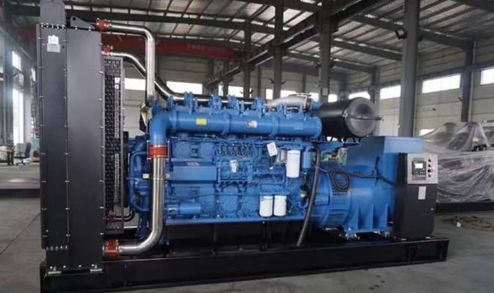 九台800kW 柴油发电机的输出电流是恒定的吗？