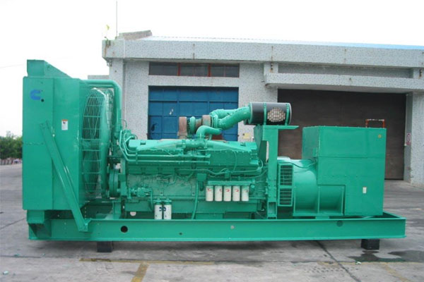 九台工厂发电机应急发电时如何更准确地检查发电机状态？