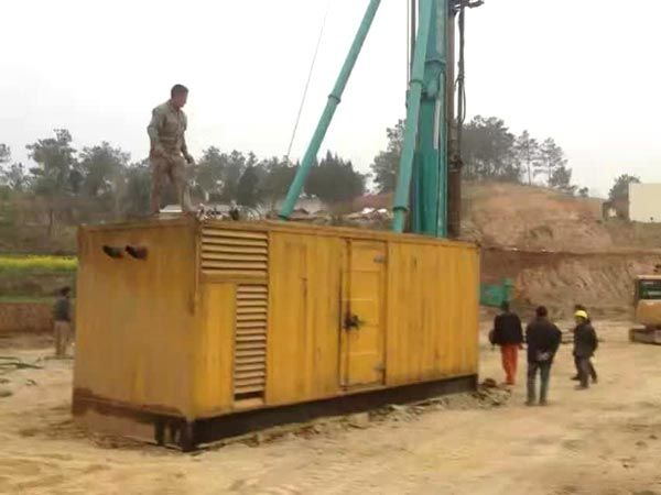 九台如何判断水冷式机油散热器密封件是否需要更换？